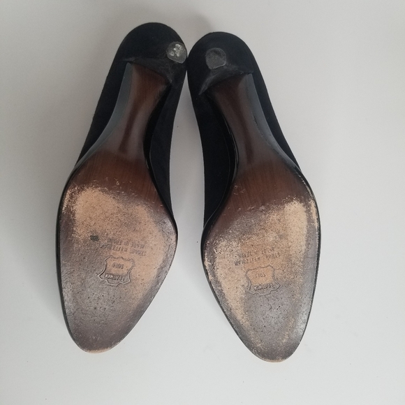 STUART WEITZMAN Black Round Toe Suede Pump Heels - Picture 4 of 12